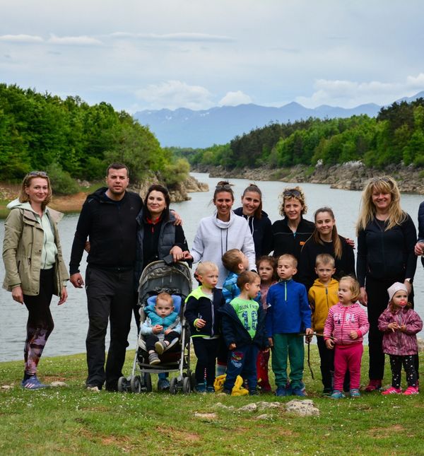 Osim malih izleta, svaka tri do četiri mjeseca organiziraju dvodnevni izlet van Zagreba