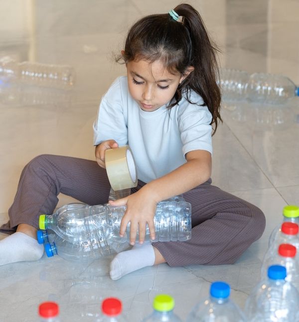 Interakcija sa svakim novim i nepoznatim predmetom djetetu je način upoznavanja okoline