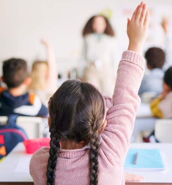 Strah da je dijete začeto uz pomoć doktora neprirodno vjerojatno proizlazi iz termina 