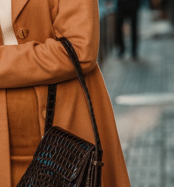 Pletene suknje ravnog kroja sjajan su izbor za posao