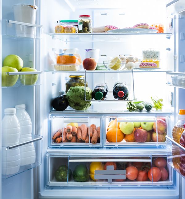 Prije čišćenja hladnjak je najbolje isprazniti i, ako je moguće, isključiti iz struje