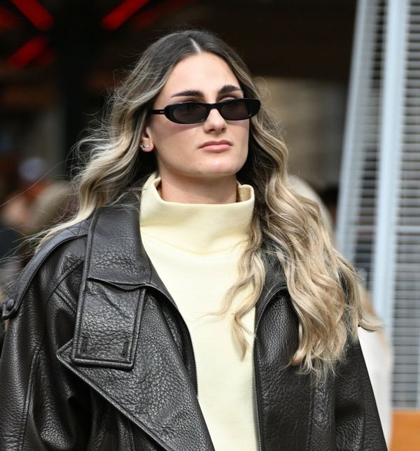 Izdanje sa špice u širokih hlačama