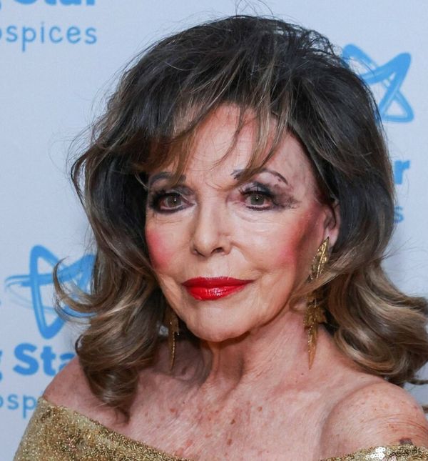 Dama Joan Collins uvijek privlači pažnju svojim modnim izborima