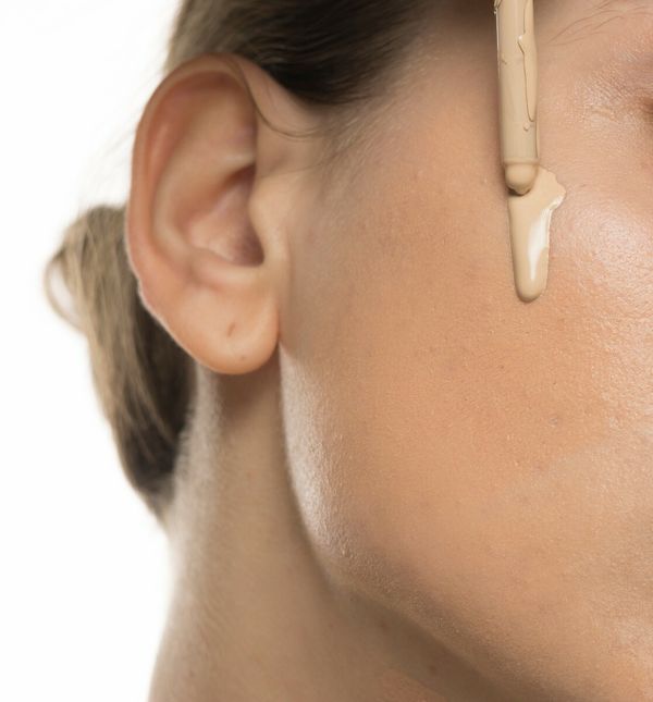 Tonirani serumi spajaju njegu kože i prekrivanje