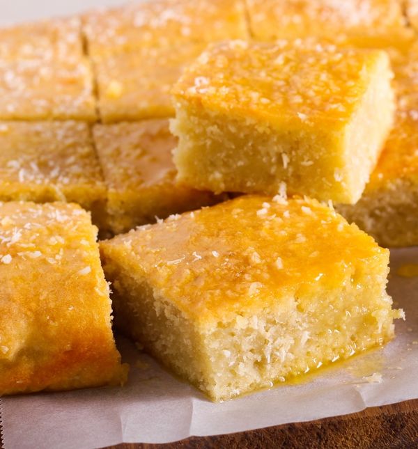 Kocke s grčkim jogurtom i kokosom