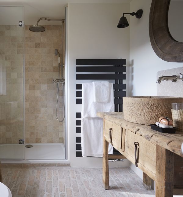 Rustikalno uređena kupaonica