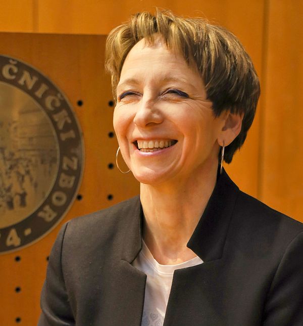 Prof. dr sc. Arijana Lovrenčić-Huzjan, predsjednica organizacijskog odbora 'Dana crvenih haljina'