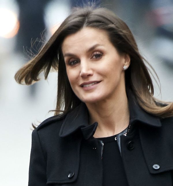 Kraljica Letizia na odlasku na poslovni sastanak