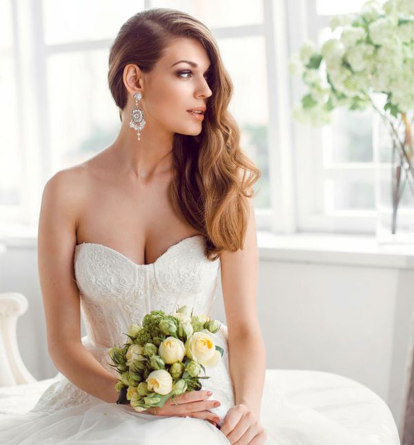 Imati savršenu frizuru ženama je jako bitno na dan vjenčanja