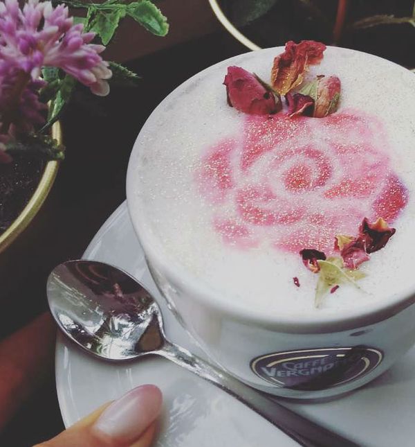Rose Gold kava novost je u ponudi zagrebačkog kafića Cat Caffe