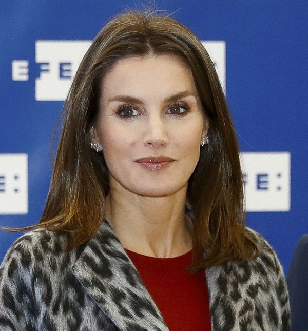 Kraljica Letizia u kaputu s leopard uzorkom modne kuće Hugo Boss
