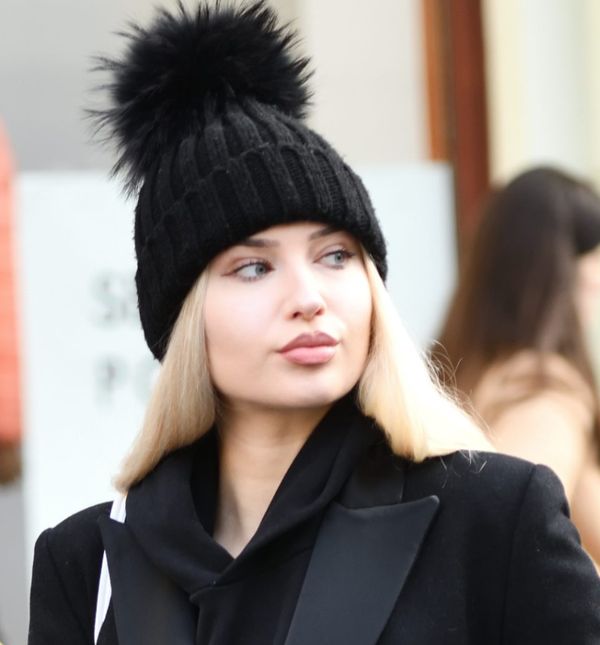 U crnoj kombinaciji žena uvijek izgleda dotjerano