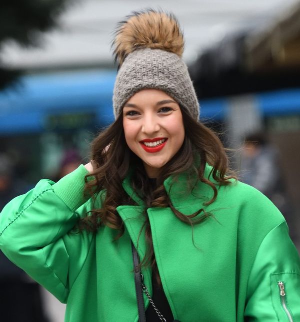 Zagrebačko street style izdanje u zelenom kaputu - 3