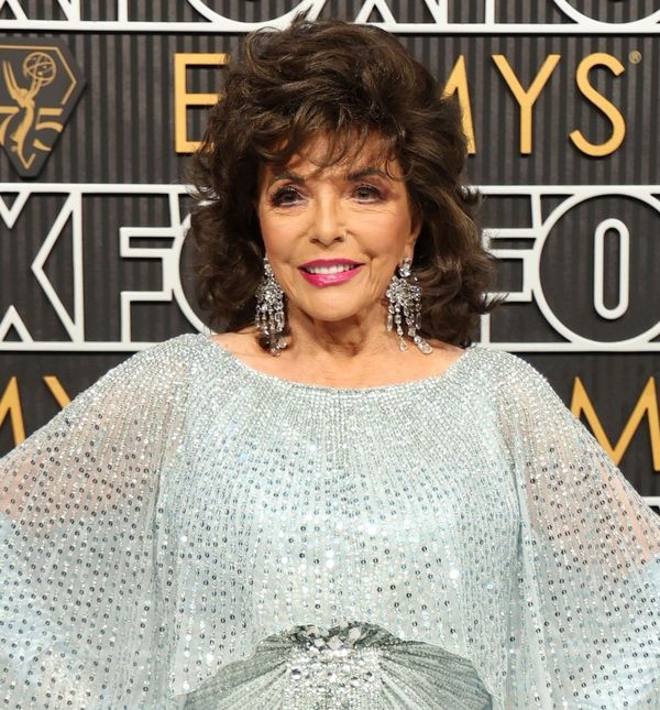Dama Joan Collins uvijek privlači pažnju svojom pojavom