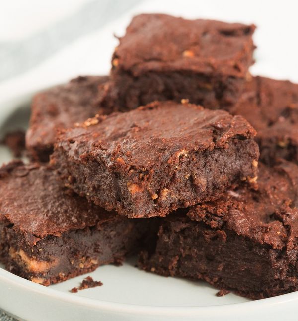 Čokoladni brownie s batatom