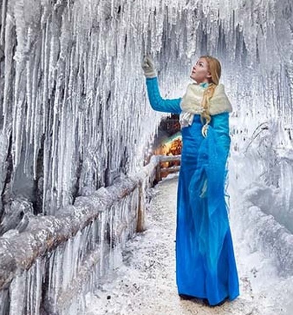 Posjetitelje dočekuje veličanstveni ledeni prijestol, na koji se najmlađi mogu popeti i osjećati se poput pravih kraljeva ili kraljica