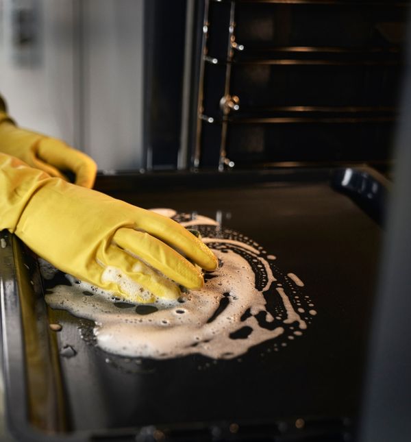 Kukuruzno brašno odlično čisti pećnicu