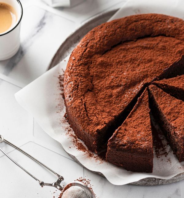 Čokoladna torta s bademima spremna je za 20 minuta