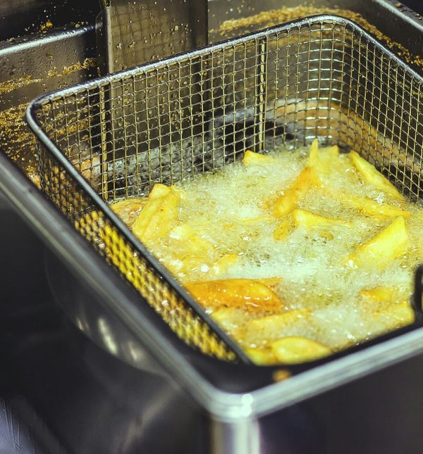 Višak ulja od prženja ne bacajte u sudoper