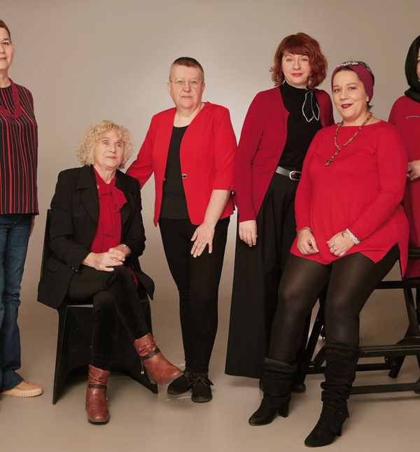 Maja, Branka, Marija, Andrijana, Anamari i Silvija pridružile su se javnozdravstvenoj akciji Dan crvenih haljina