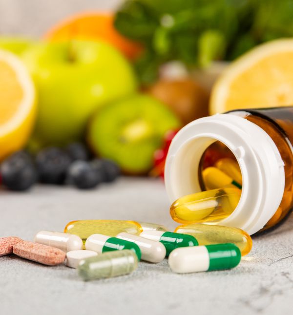 Važno je slušati svoje tijelo, redovito kontrolirati razine vitamina i minerala te, prema potrebi, razmotriti dodatke prehrani uz savjet stručnjaka