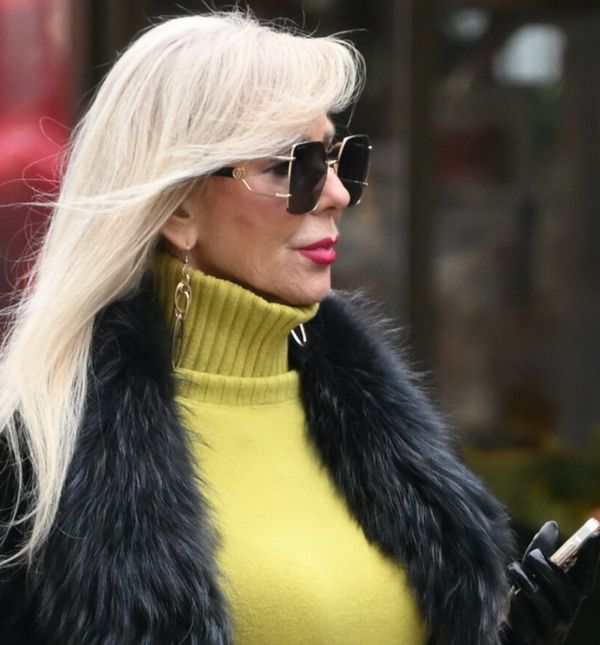 Plavokosa dama sa zagrebačke špice u izdanju koje je privuklo poglede