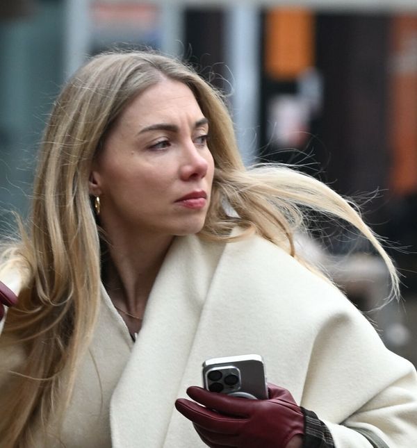 Lijepa dama prošetala je Zagrebom u odličnoj kombinaciji