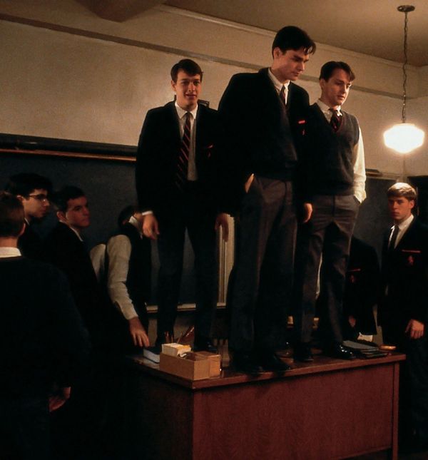 Scena iz filma \'Društvo mrtvih pjesnika\' snimljenog 1989. godine