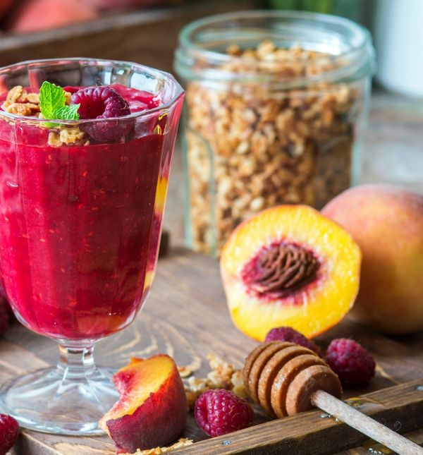 Smoothie od malina i breskvi