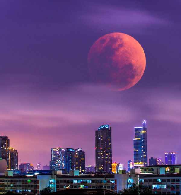 'Krvavi Mjesec' iznad Bangkoka u siječnju 2018. godine