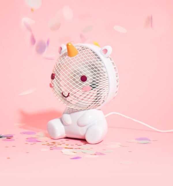 Neodoljivi jednorog pobrinut će se za osvježenje na radnom stolu