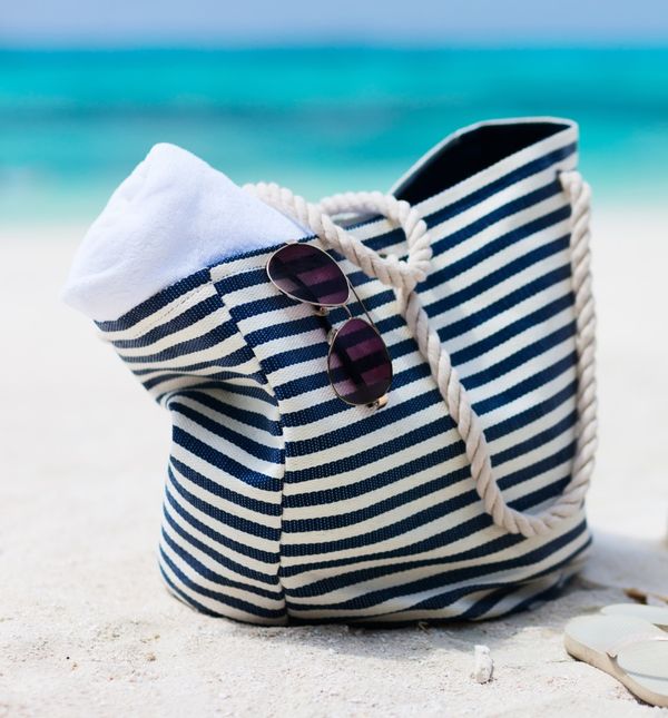 Torba za plažu može se nositi i nakon godišnkjeg odmora
