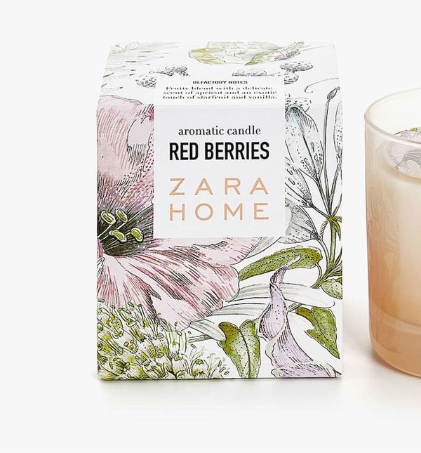 Zara Home, mirisna svijeća red berries, 69 kn (prijašnja cijena 99 kn)
