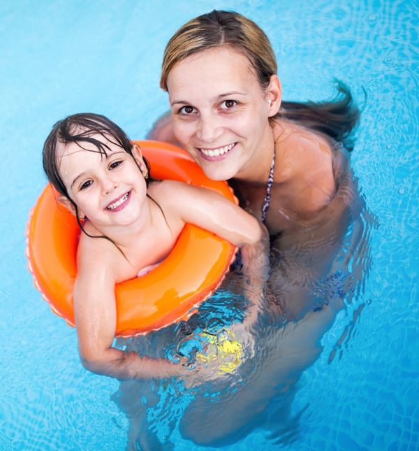 Učenje poznatog stila plivanja kraula trebalo bi biti prioritet svakog roditelja