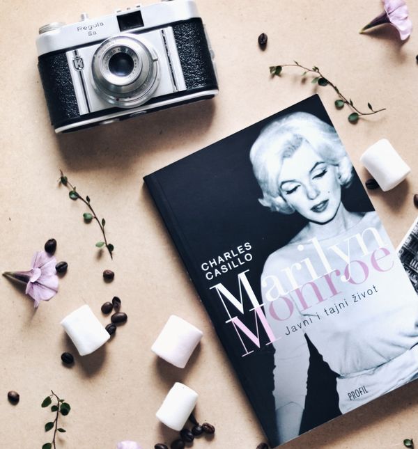 Biografija \'Javni i tajni život Marilyn Monroe\'