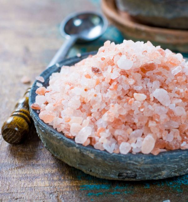 Himalajska sol sadrži željezni oksid i druge minerale u tragovima