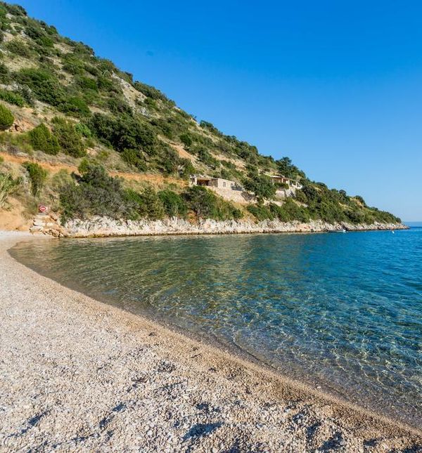 Vila by Nono Ban na Braču