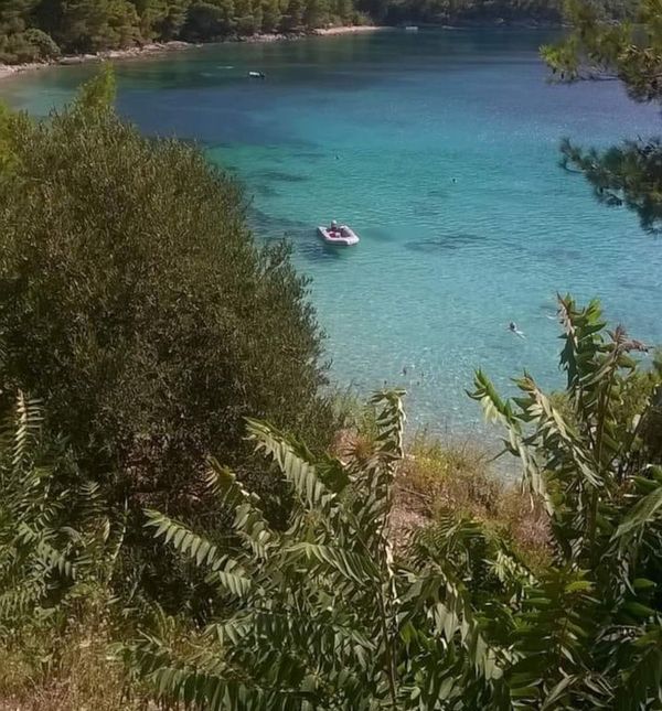 Plaža u mjestu Žuljana na Pelješcu