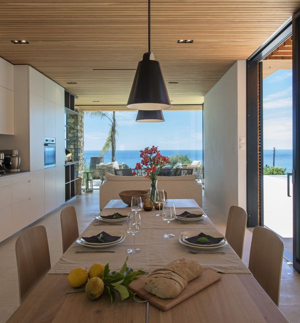 Kuća s bazenom i očaravajućim pogledom na more u talijanskoj pokrajini Liguriji