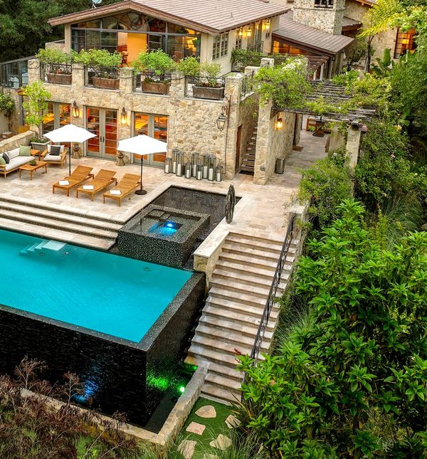 Bazen u bivšoj rezidenciji Jennifer Lopez