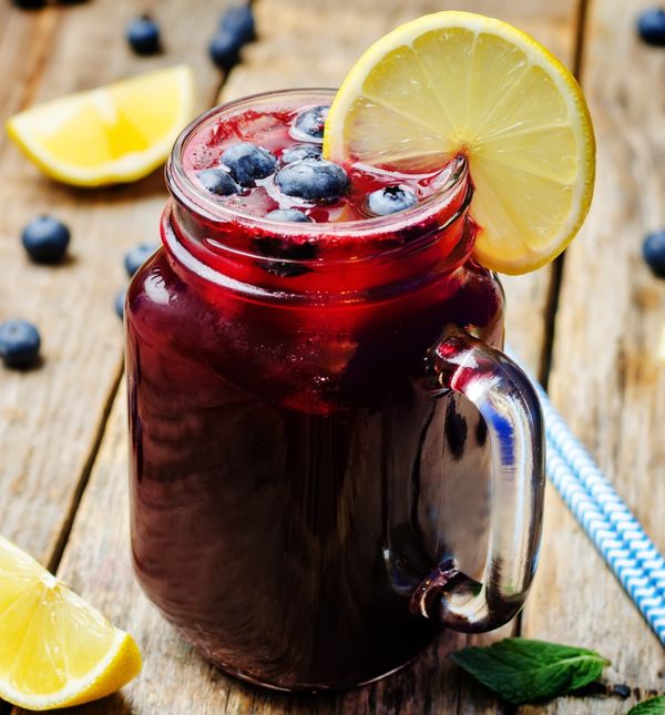 Limunada s borovnicama