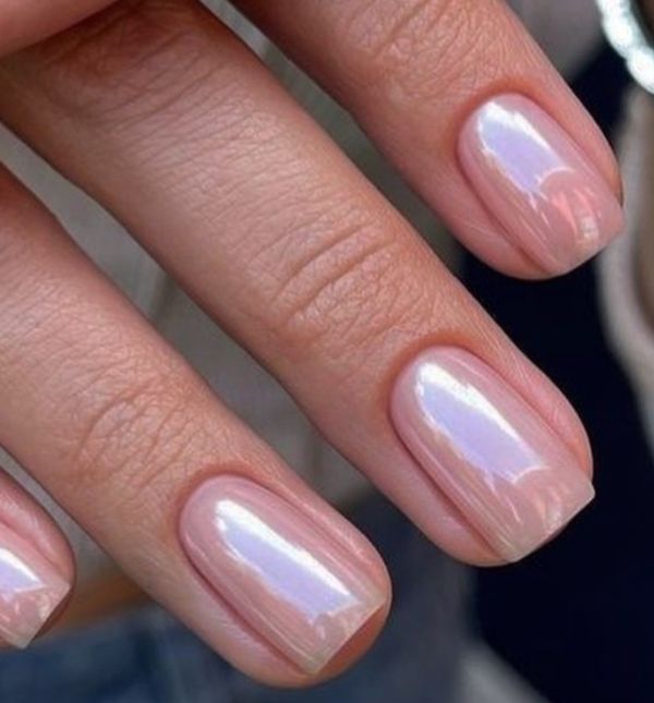 Metalik nokti uvijek su ljetni hit