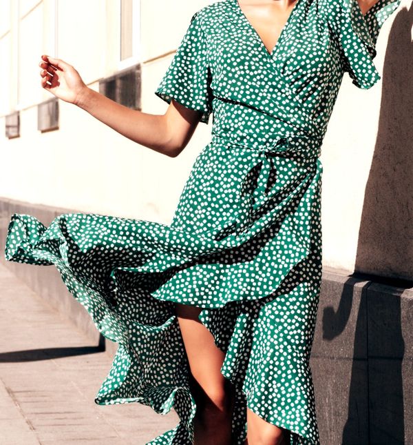 Sniženja su idealna prilika za kupovinu haljina i suknji