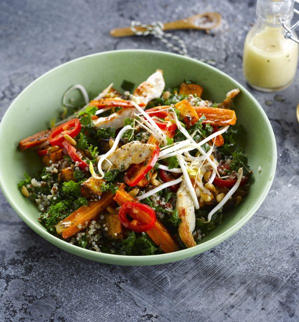 Salata s kvinojom i piletinom