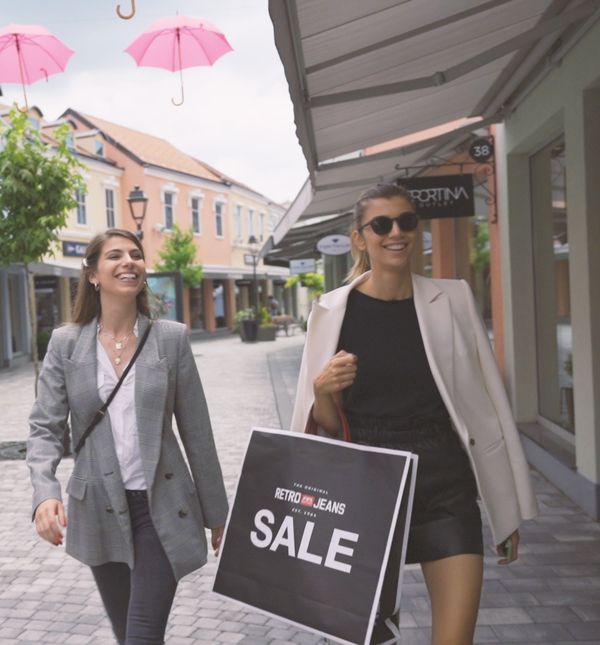 Uživajte u šopingu s frendicom