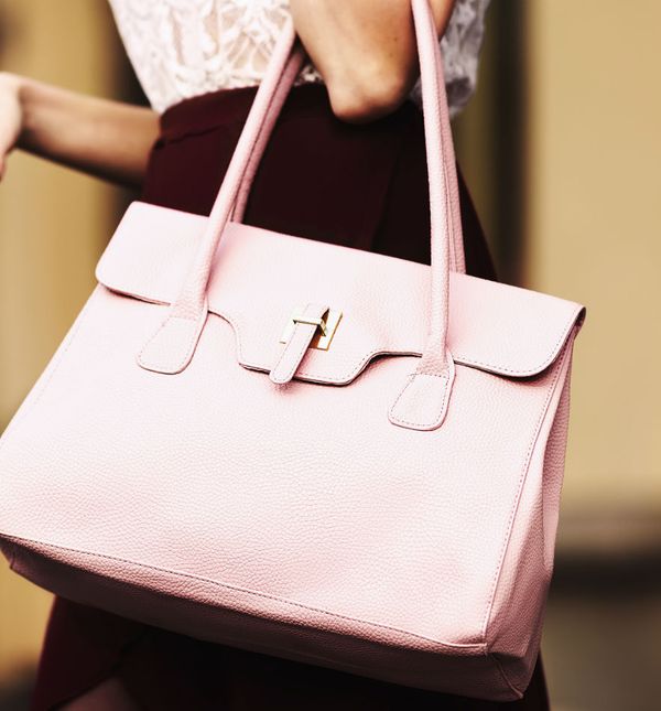 Velike torbe uvijek su popularne zbog svoje praktičnosti