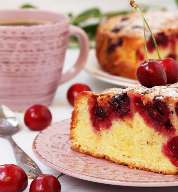 Biskvit s trešnjama