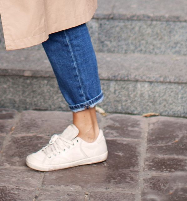 Bež tenisice mogu vizualno produžiti noge i cijelu figuru