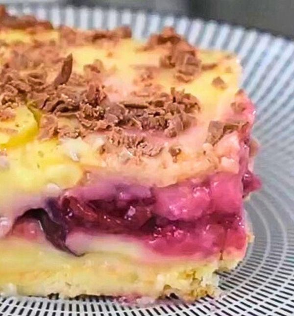 Kolač s višnjama blogerice Renate