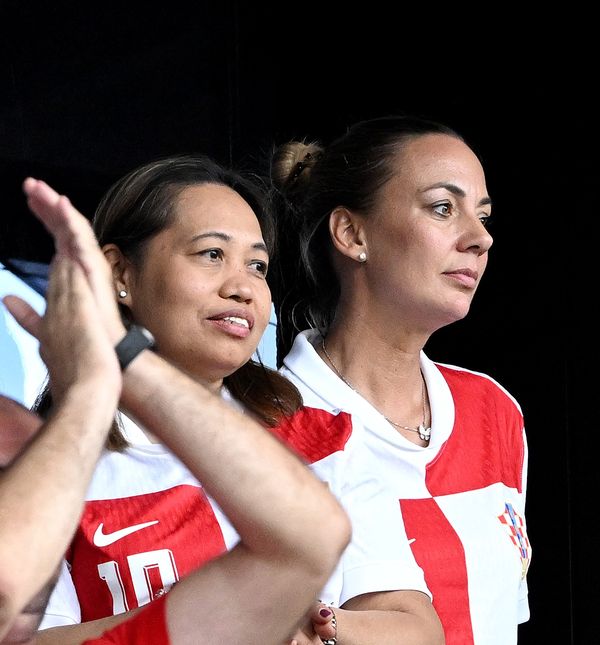 Vanja Morić u Berlinu nosi ogrlicu s motivom leptira - 5